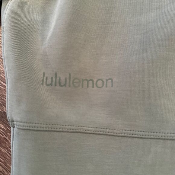 Lululemon Softstreme Perfectly Oversized Cropped Crew - Picture 5 of 6